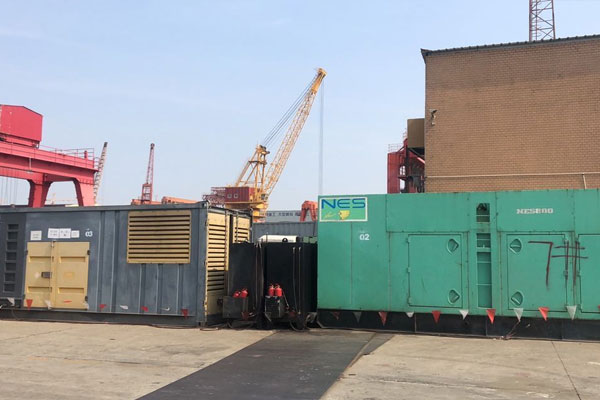 宜丰发电机出租空气滤清器的清洁频率是多少？